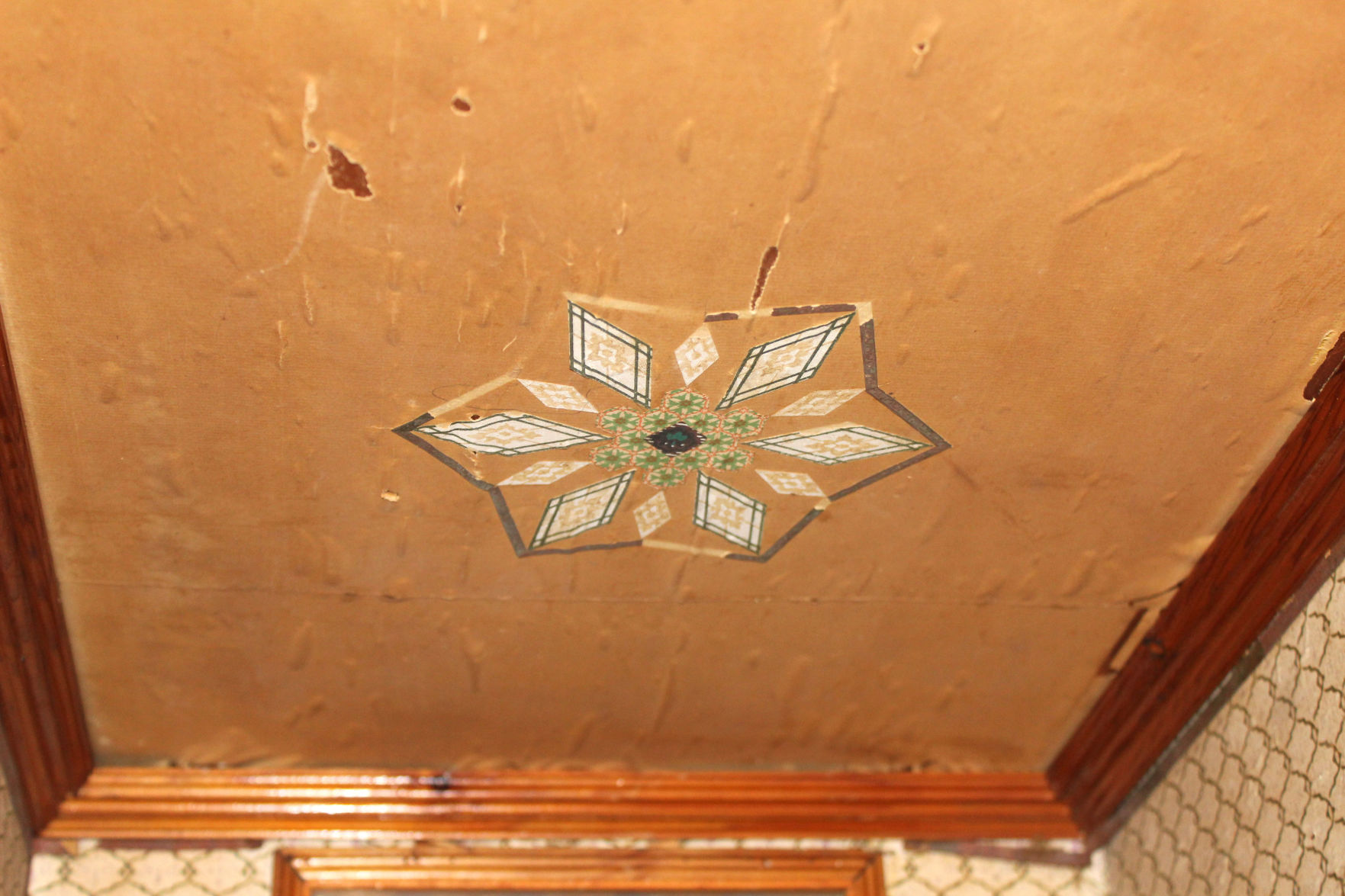 Ceiling detail